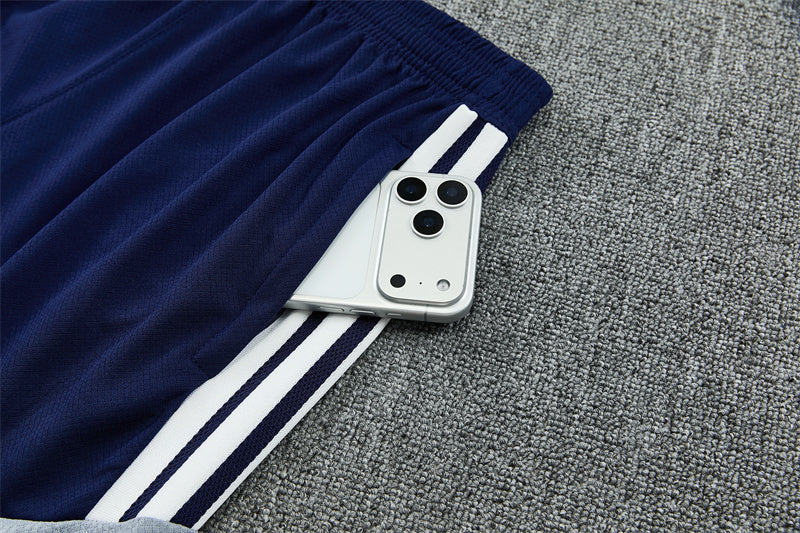 Maglia da allenamento e pantaloncini del Real Madrid 26/27