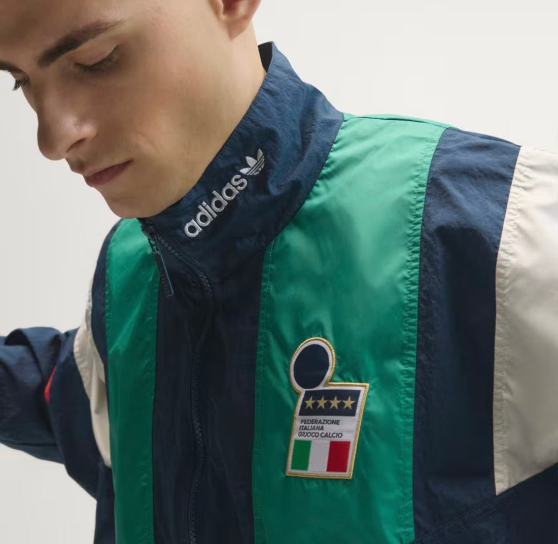 Insieme Tuta Calcio impermeabile Italia EQT 26/27