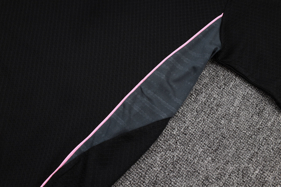 Maglia allenamento e pantaloncini Juventus 25/26