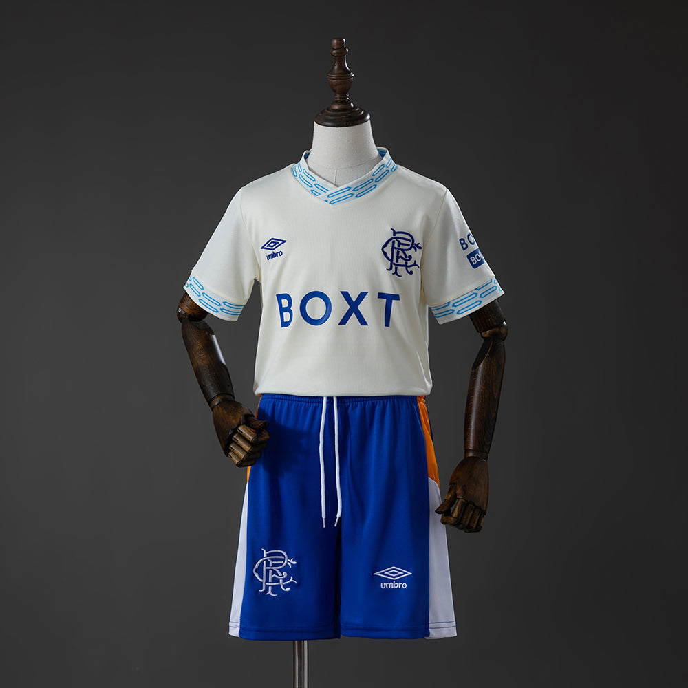 Maglia e pantaloncini del Rangers FC Away 26/27
