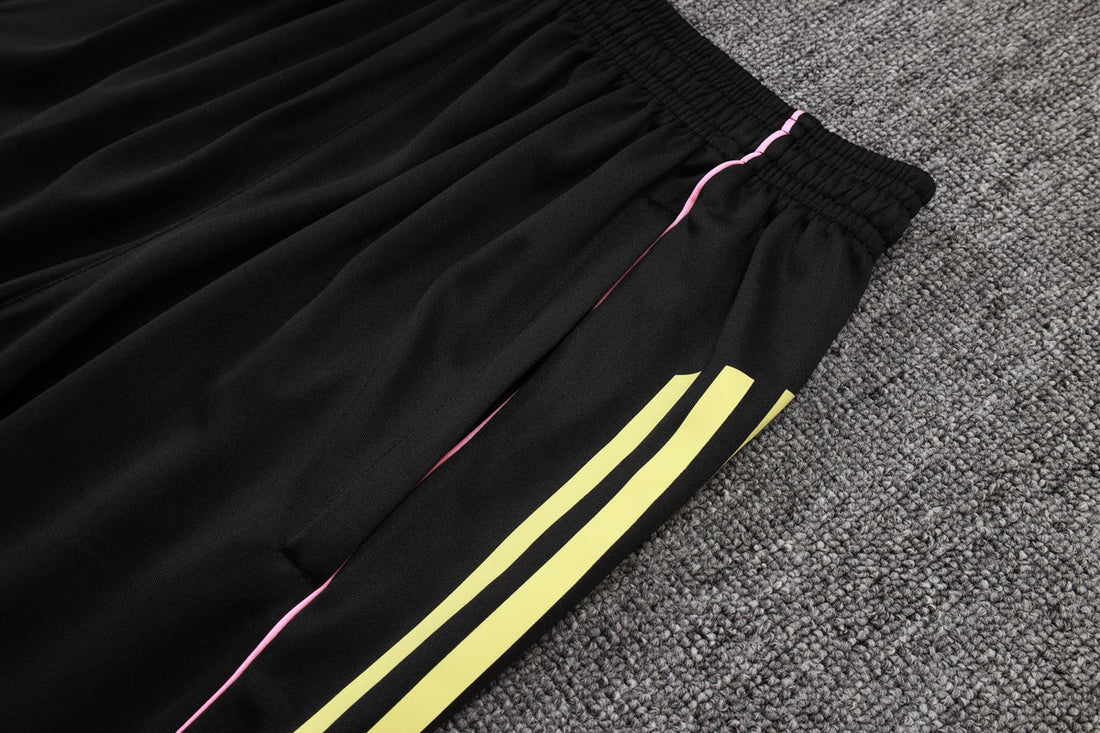 Maglia allenamento e pantaloncini Juventus 25/26