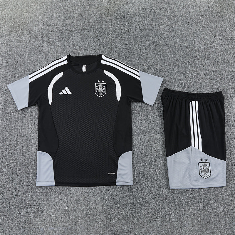 Maglia e pantaloncini da allenamento Spagna 26/27