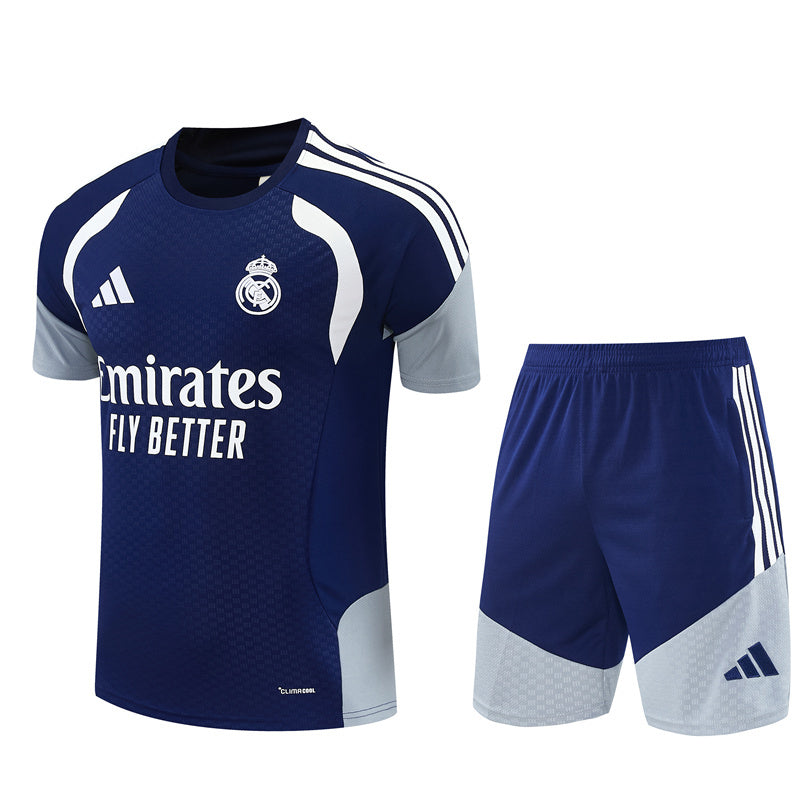 Maglia da allenamento e pantaloncini del Real Madrid 26/27