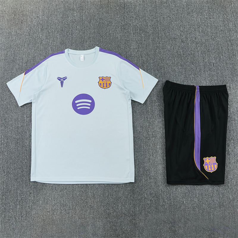 Maglia e Pantaloncini pre-allenamento FC Barcelona Bambino 26/27