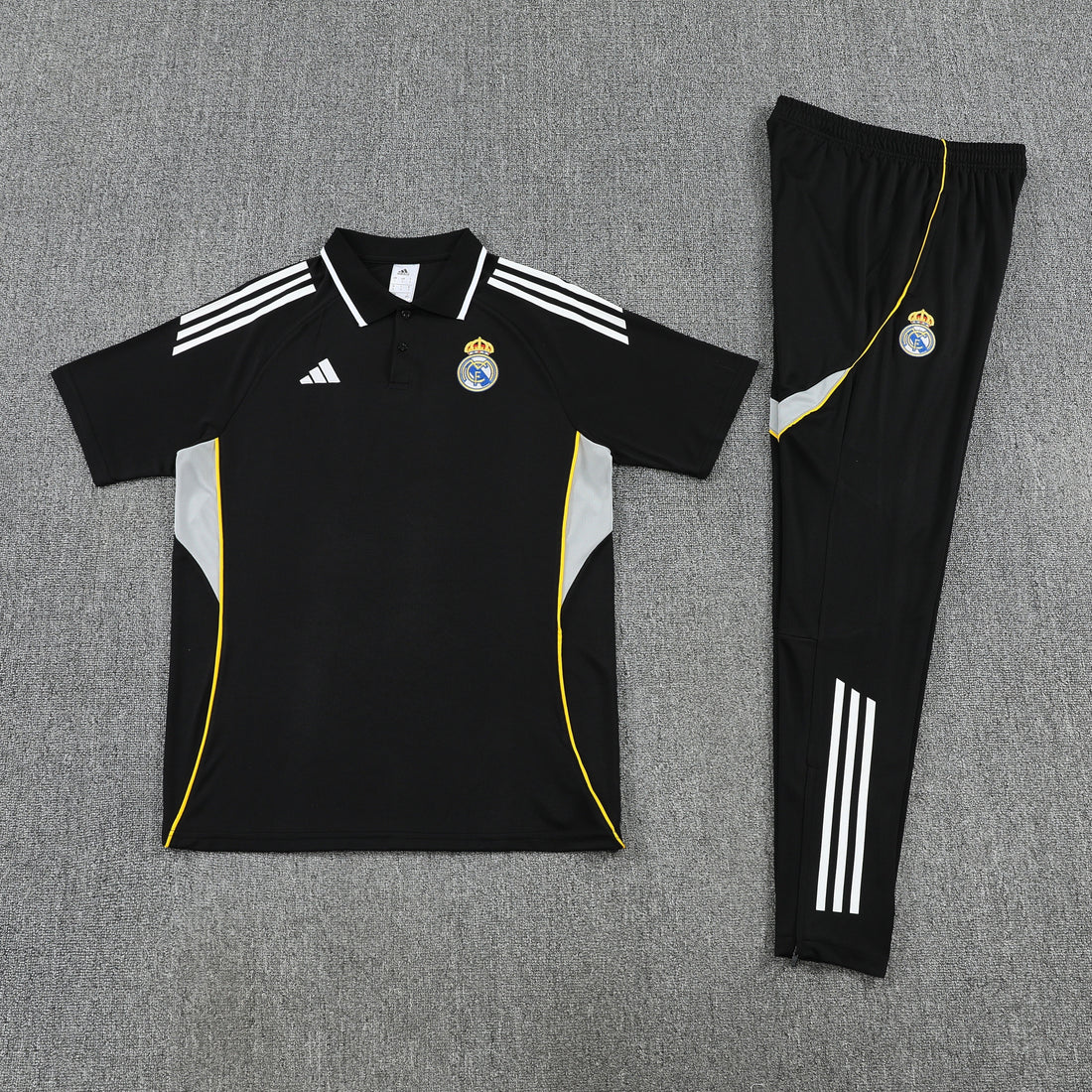 Maglia e Pantaloni Real Madrid 25/26
