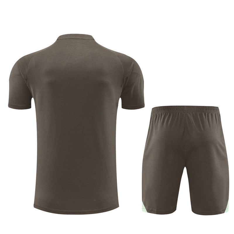 Maglia e Pantaloncini pre-allenamento Real Madrid Bambino 25/26