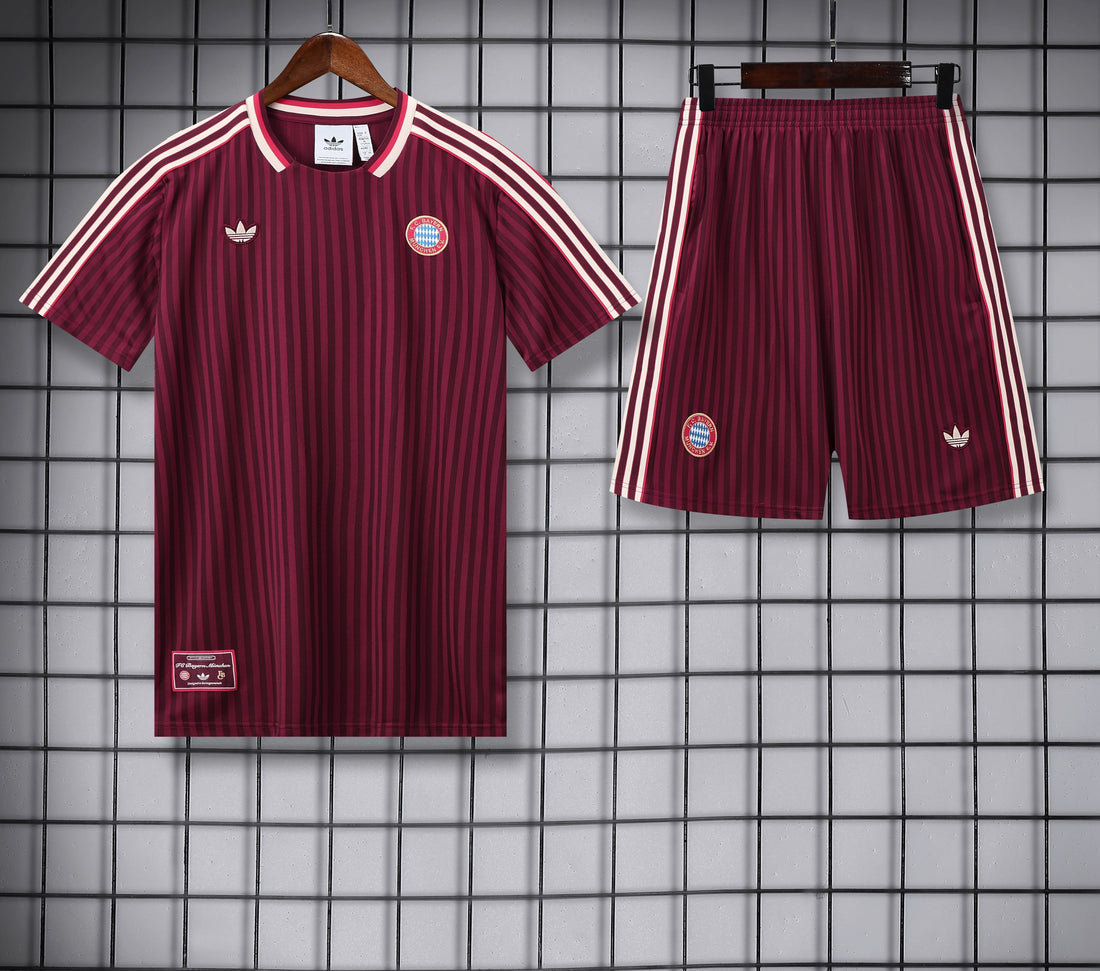 Maglia da allenamento e pantaloncini del Bayern 25/26