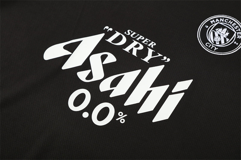 Maglia da allenamento e pantaloncini del Manchester City 25/26