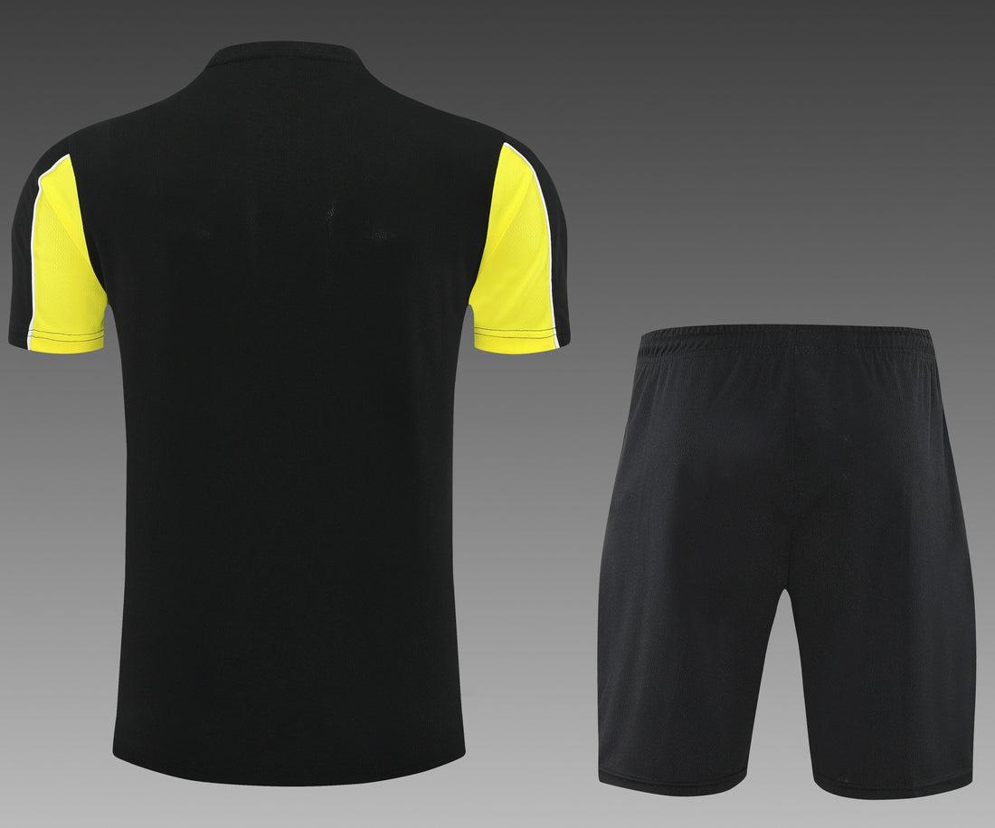 Maglia da allenamento e pantaloncini del Borussia Dortmund 25/26