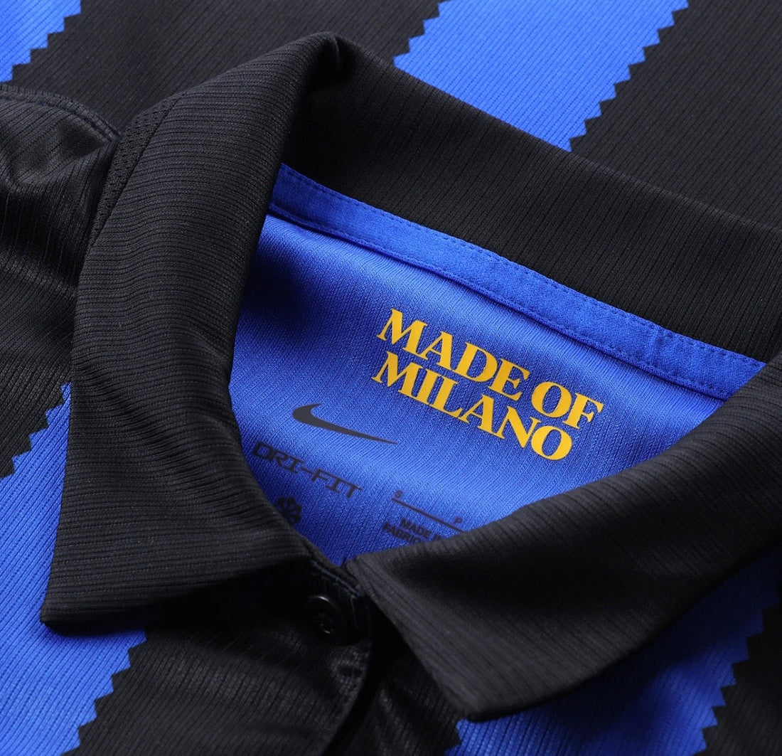 T-shirt e Pantaloncini per Bambino Inter Home 26/27 - Con Calzini Scudetto + Coccarda