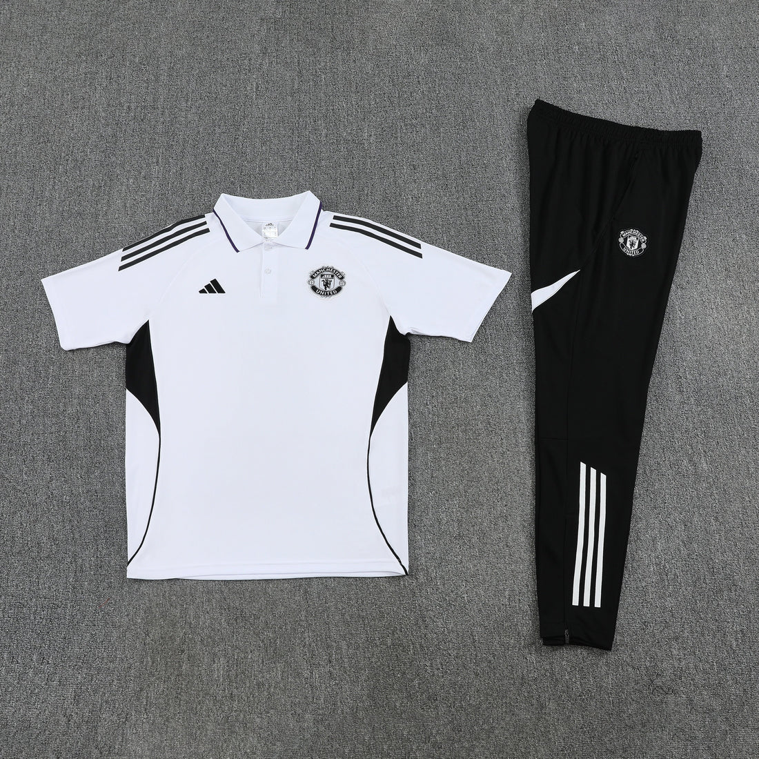 Maglia e Pantaloni Manchester United 25/26