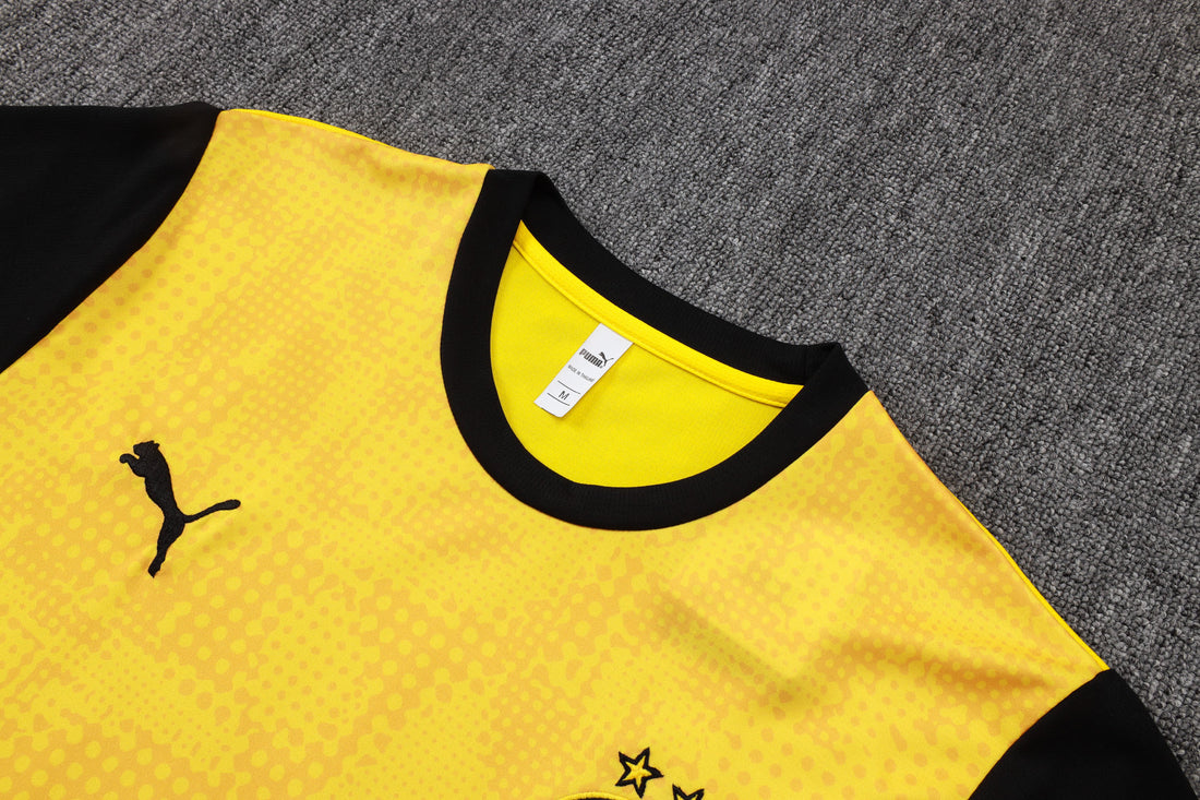 Maglia da allenamento e pantaloncini del Borussia Dortmund 25/26