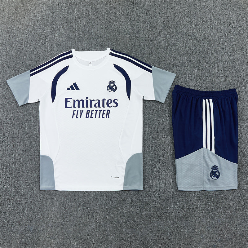 Maglia da allenamento e pantaloncini del Real Madrid 26/27
