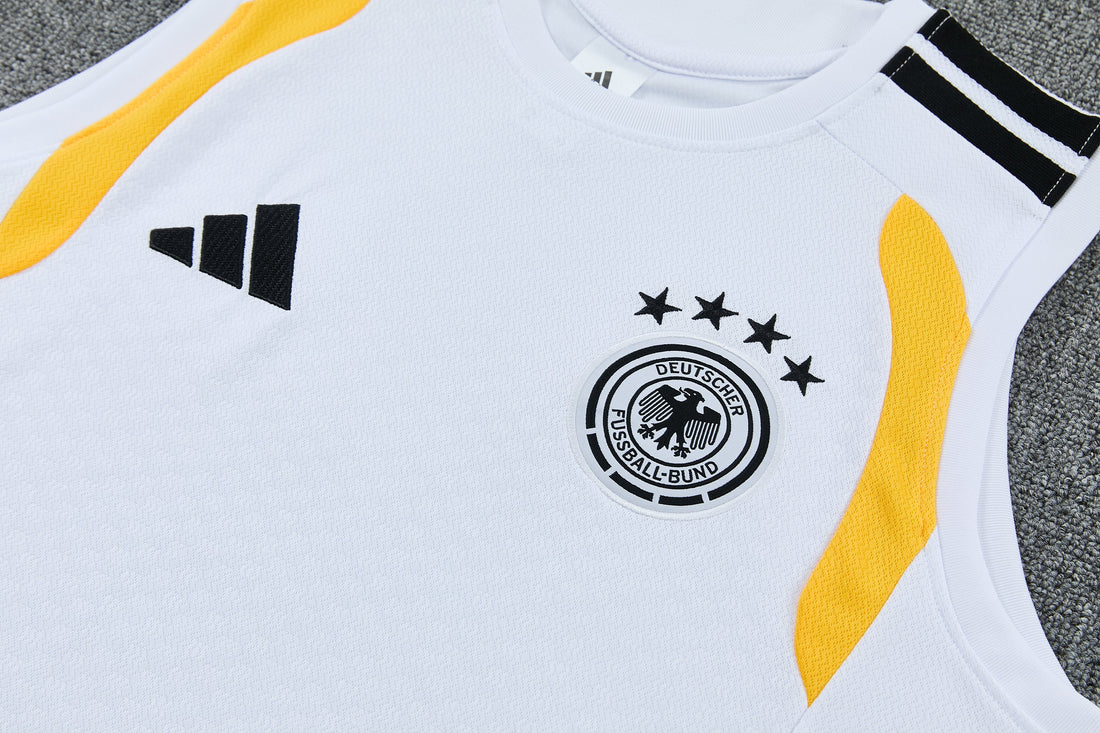 Maglia e pantaloncini da allenamento Germania 26/27