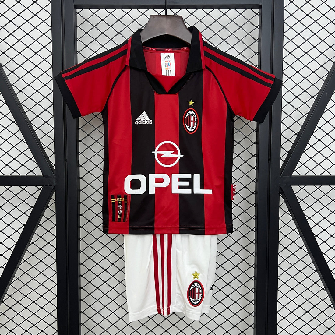 T-shirt e Pantaloncini per Bambino AC MILAN Home Retro 98/99