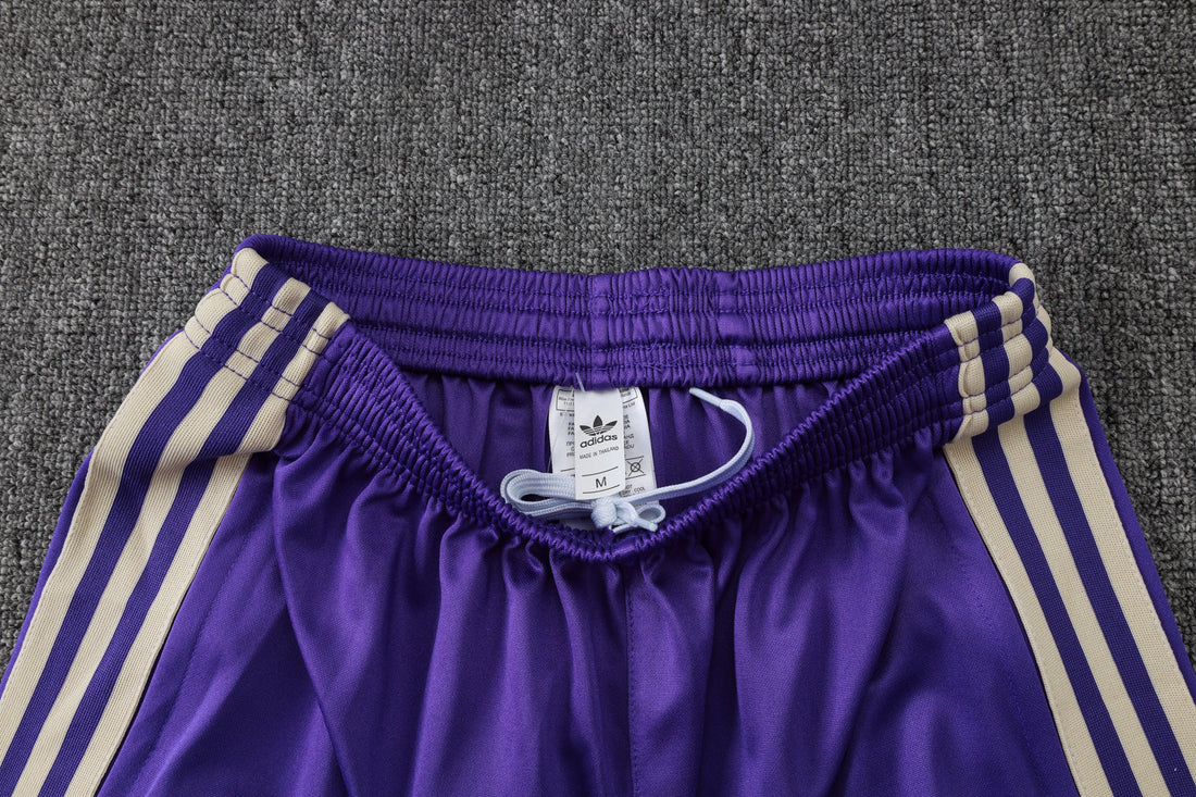 Maglia da allenamento e pantaloncini del Real Madrid 25/26