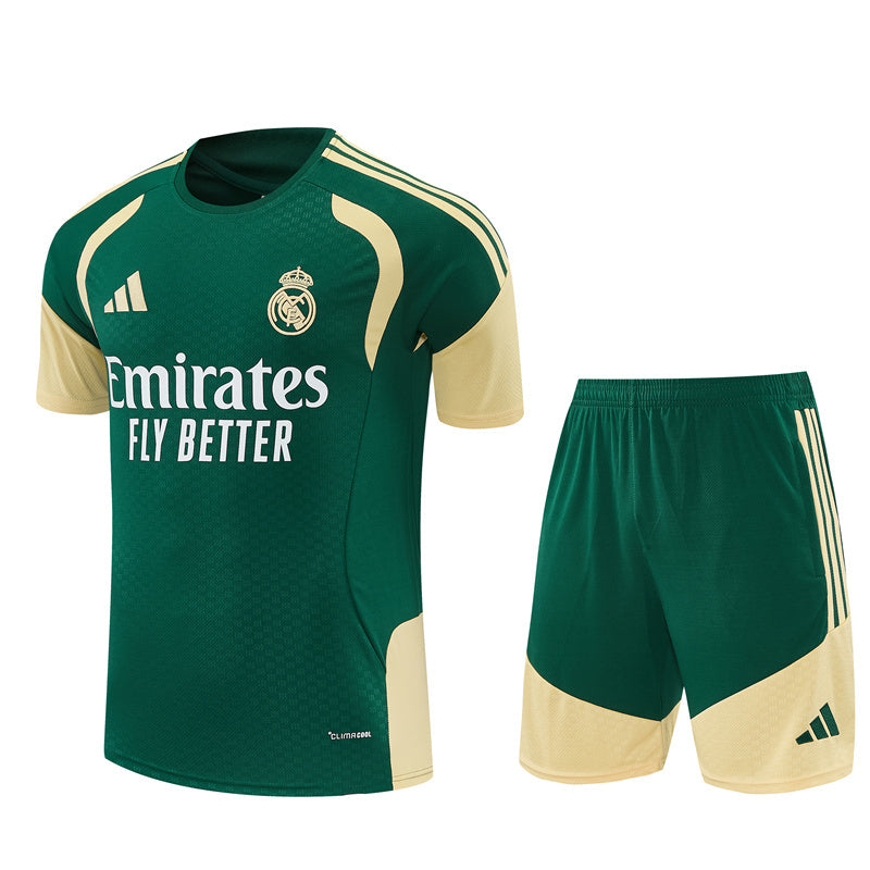 Maglia e Pantaloncini pre-allenamento Real Madrid Bambino 26/27