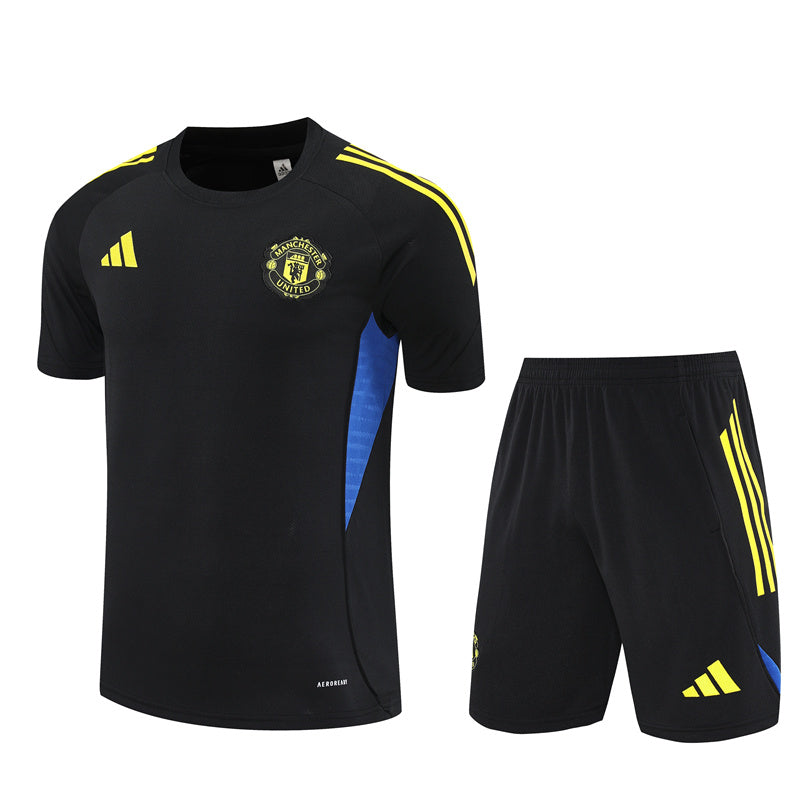 Maglia da allenamento e pantaloncini del Manchester United Bambino 25/26