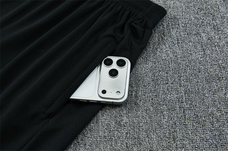Maglia e Pantaloncini Allenamento AC Milan 26/27