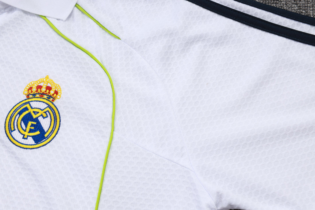 Maglia e Pantaloni Real Madrid 25/26