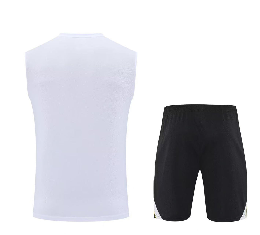 Maglia da allenamento e pantaloncini del Real Madrid 25/26
