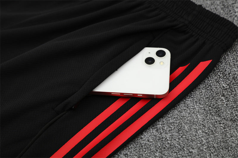 Maglia da allenamento e pantaloncini del Bayern Bambino 25/26