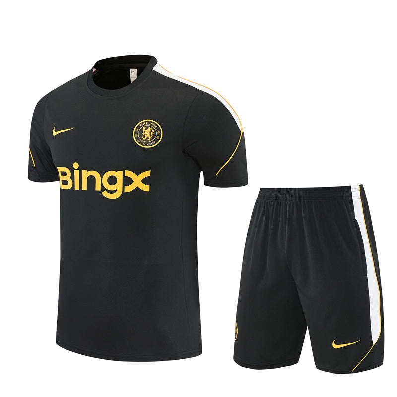 Maglia da allenamento e pantaloncini del Chelsea 26/27