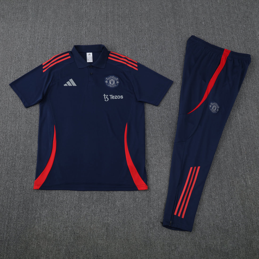 Maglia e Pantaloni Manchester United 25/26