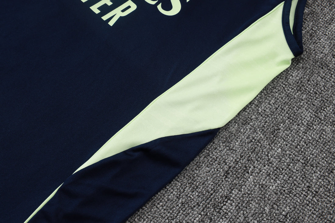 Maglia da allenamento e pantaloncini del Real Madrid 25/26