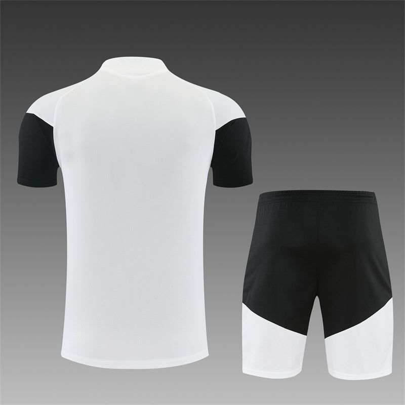 Maglia e Pantaloncini Allenamento Juventus 26/27