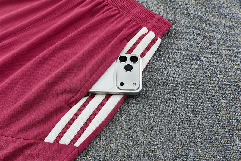 Maglia e Pantaloncini pre-allenamento Real Madrid Bambino 26/27