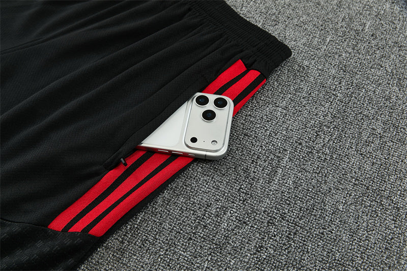 Maglia da allenamento e pantaloncini del Manchester United Bambino 26/27