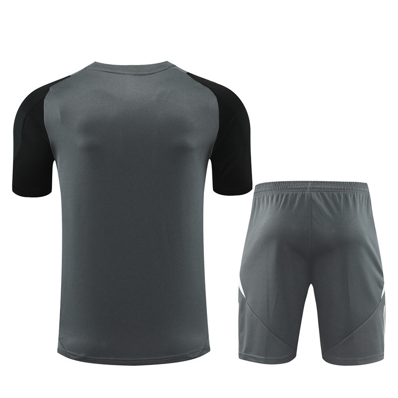Maglia da allenamento e pantaloncini del Manchester United Bambino 24/25