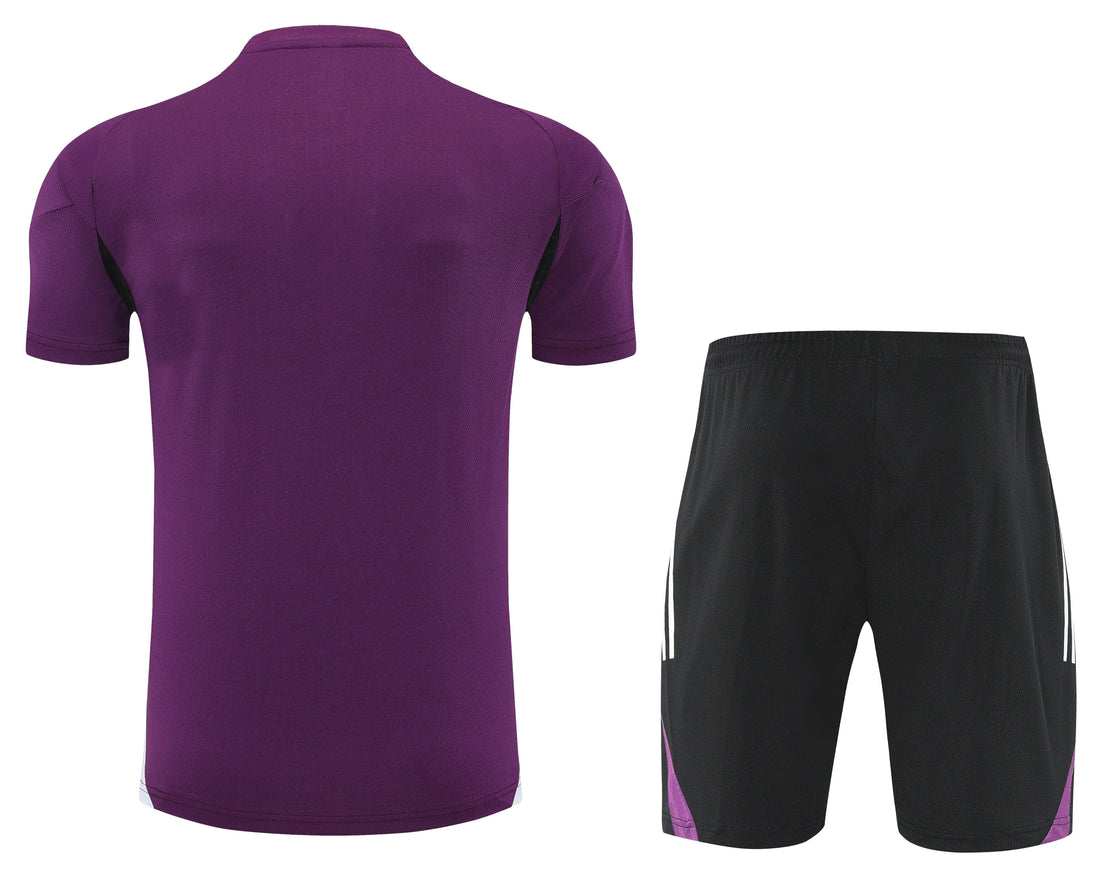 Maglia da allenamento e pantaloncini del Manchester United 25/26
