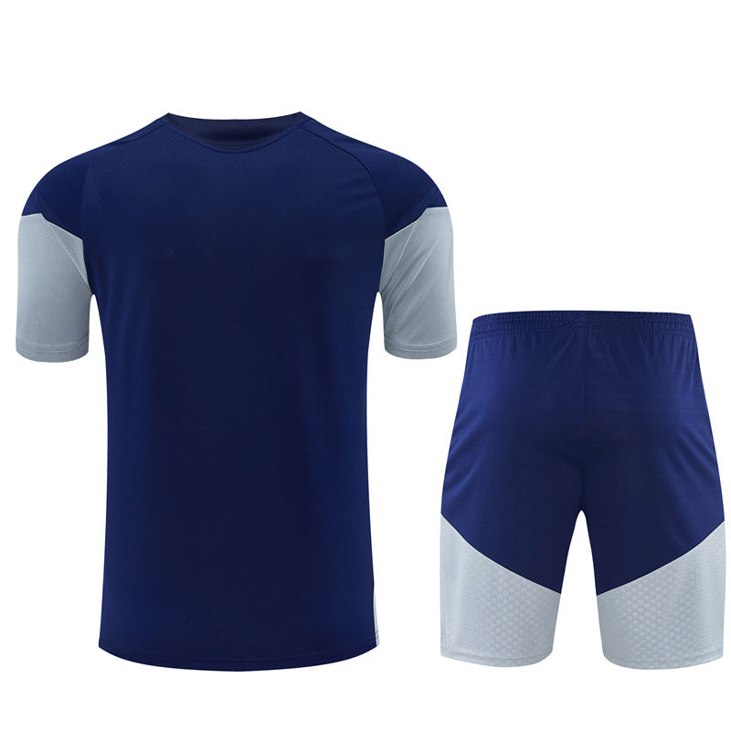 Maglia da allenamento e pantaloncini del Real Madrid 26/27