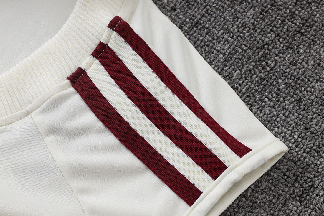 Maglia e pantaloncini da allenamento Spagna 26/27