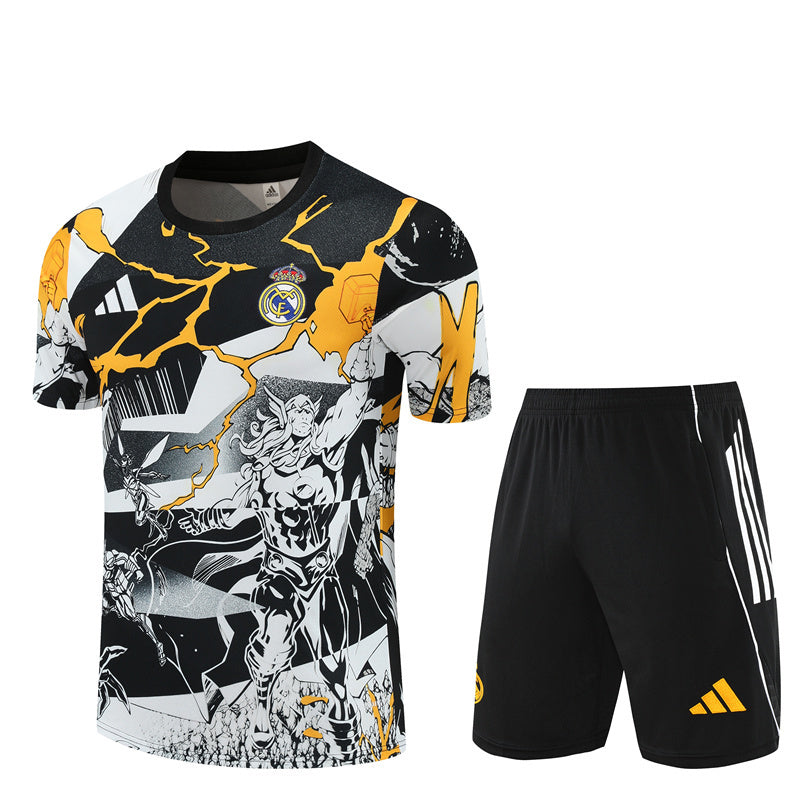Maglia da allenamento e pantaloncini del Real Madrid X Marvel 25/26
