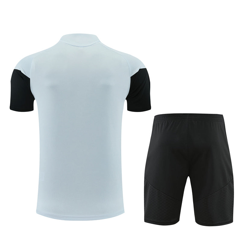 Maglia da allenamento e pantaloncini del Liverpool Bambino 26/27