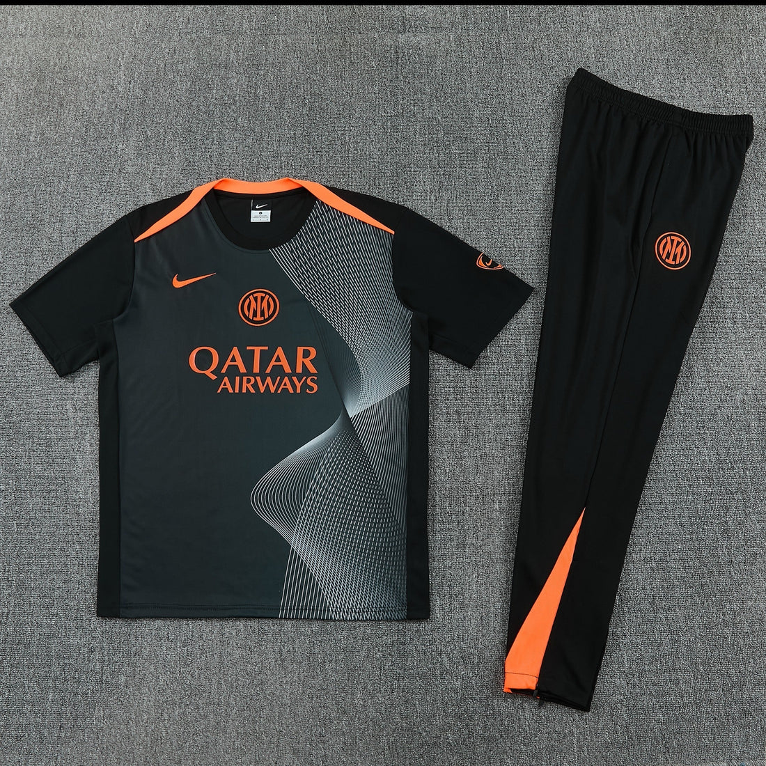 Maglia e Pantaloni Inter 26/27