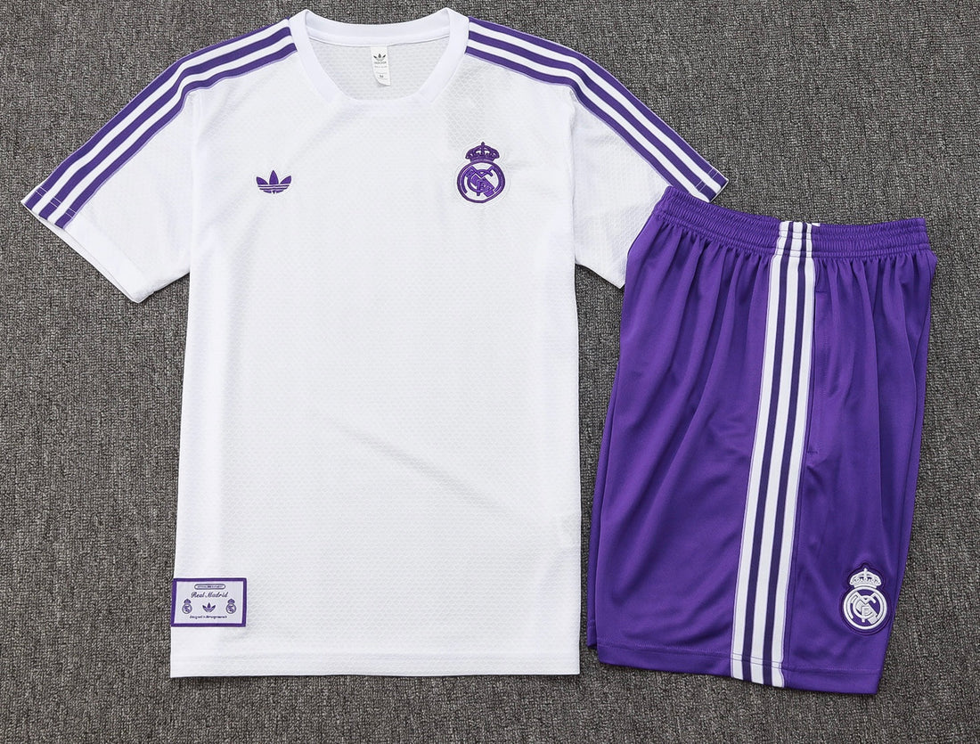 Maglia da allenamento e pantaloncini del Real Madrid 25/26